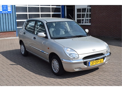 Daihatsu-Sirion