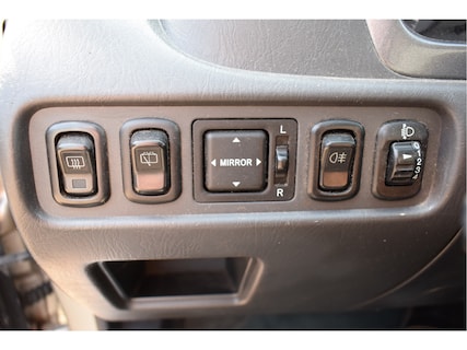 Daihatsu-Sirion