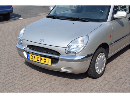 Daihatsu-Sirion