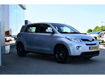 Toyota-Urban Cruiser