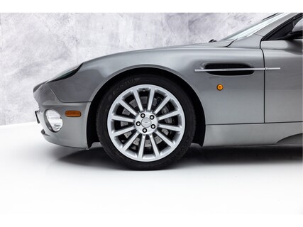 Aston Martin-Vanquish