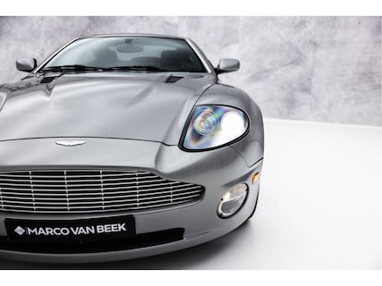 Aston Martin-Vanquish
