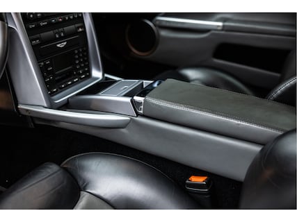 Aston Martin-Vanquish
