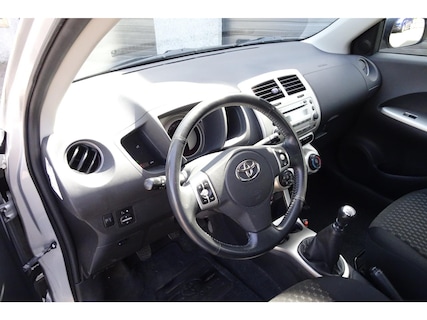 Toyota-Urban Cruiser