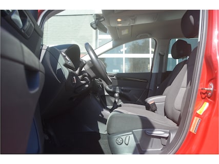 SEAT-Alhambra