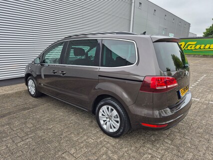 Volkswagen-Sharan