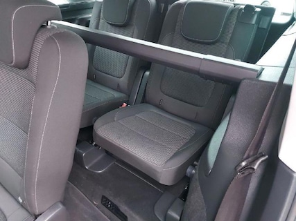 Volkswagen-Sharan