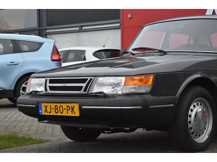 Saab-900