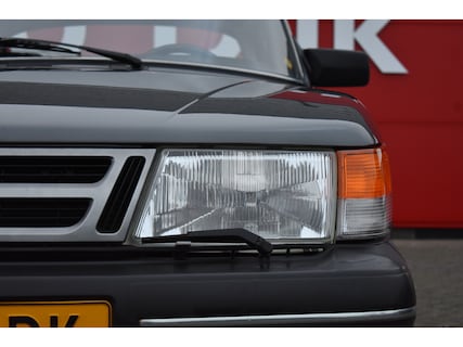 Saab-900