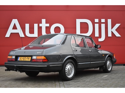 Saab-900