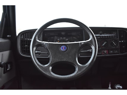 Saab-900