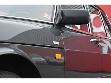 Saab-900