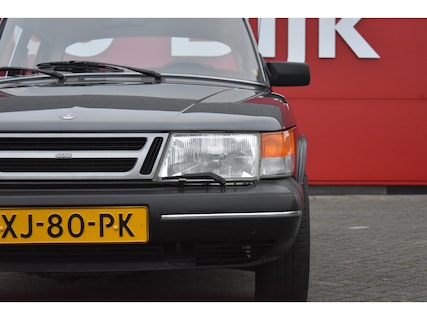 Saab-900