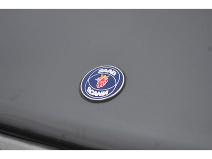 Saab-900
