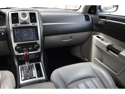 Chrysler-300C