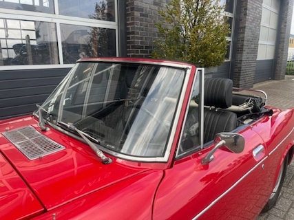 Datsun-1600