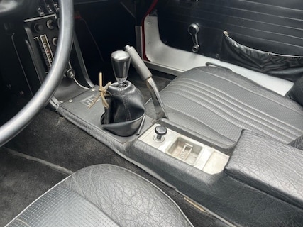 Datsun-1600