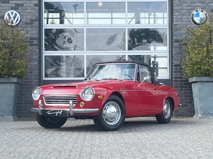 Datsun-1600