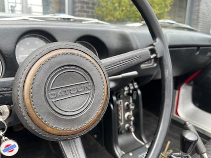 Datsun-1600