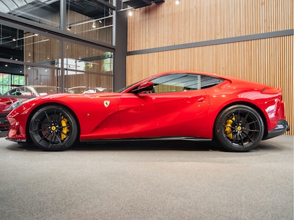 Ferrari-812 Superfast
