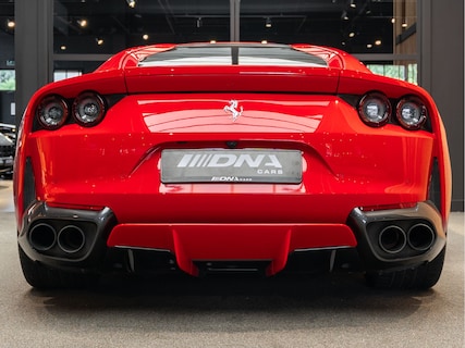 Ferrari-812 Superfast