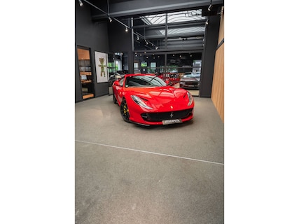 Ferrari-812 Superfast