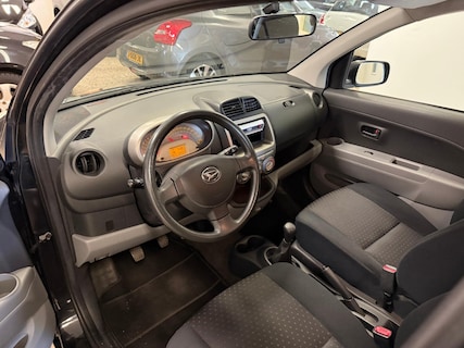 Daihatsu-Sirion