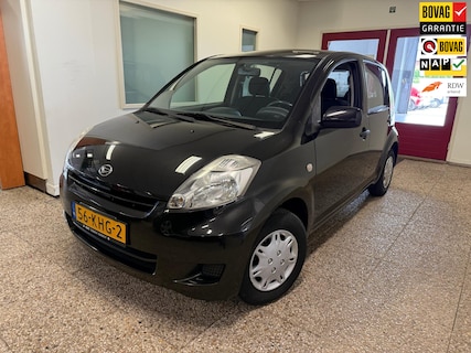 Daihatsu-Sirion