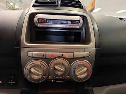 Daihatsu-Sirion