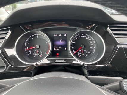 Volkswagen-Touran