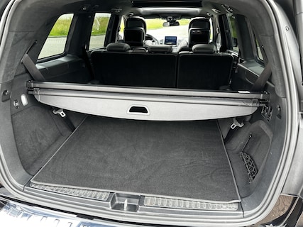 Mercedes-Benz-GLS