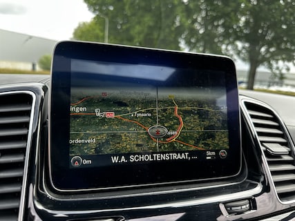 Mercedes-Benz-GLS