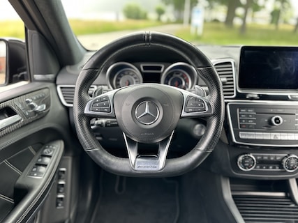 Mercedes-Benz-GLS