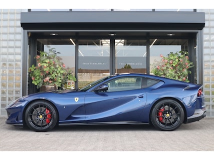 Ferrari-812 Superfast