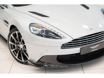 Aston Martin-Vanquish