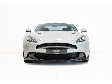 Aston Martin-Vanquish