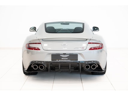 Aston Martin-Vanquish