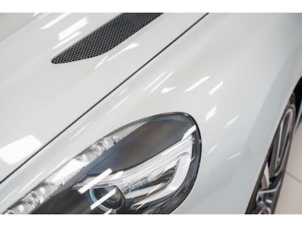 Aston Martin-Vanquish