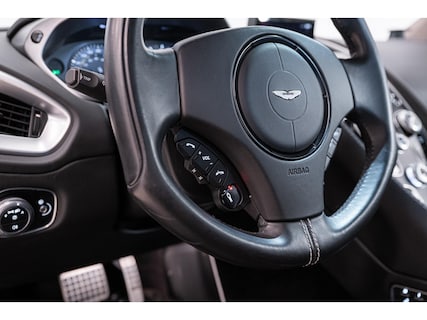 Aston Martin-Vanquish