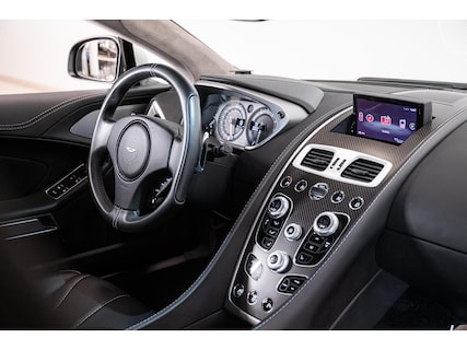 Aston Martin-Vanquish
