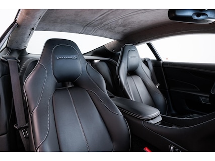 Aston Martin-Vanquish