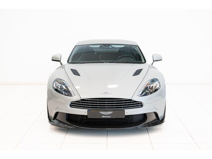 Aston Martin-Vanquish