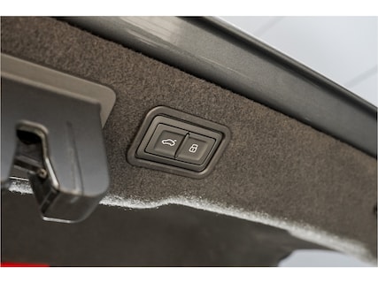 Audi-A8