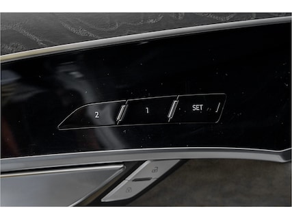 Audi-A8