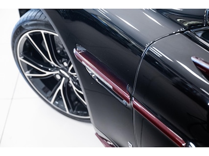 Aston Martin-Vanquish