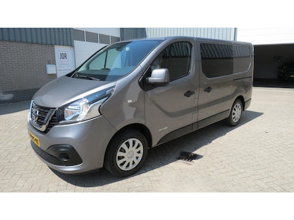 Nissan-NV300