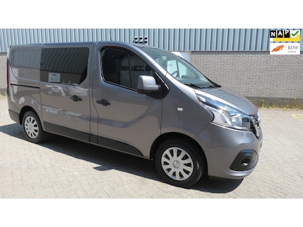 Nissan-NV300