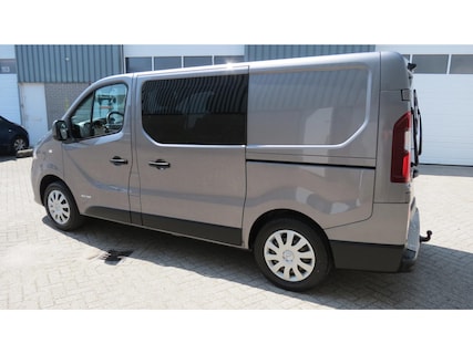 Nissan-NV300