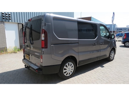 Nissan-NV300
