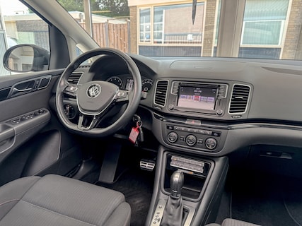 Volkswagen-Sharan